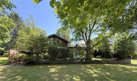 Exterior - 438 Cedar Rd, Aurora, OH 44202 photo 3 of 3