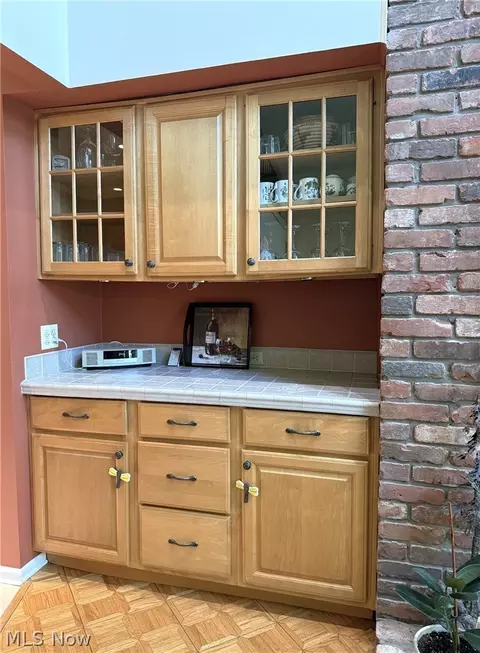 Kitchen - 438 Cedar Rd, Aurora, OH 44202 photo 1 of 3