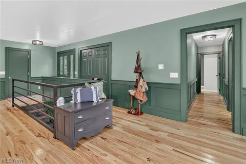 Entry Way - 632 Beech St, Oberlin, OH 44074 photo 3 of 5
