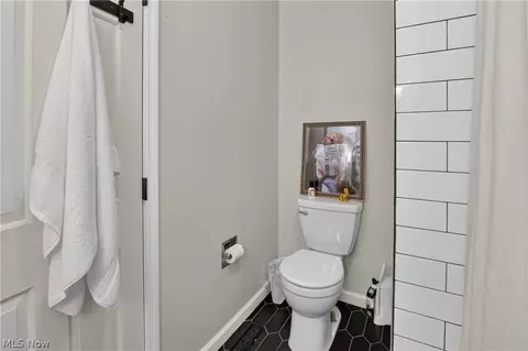 Bath - 632 Beech St, Oberlin, OH 44074 photo 6 of 6