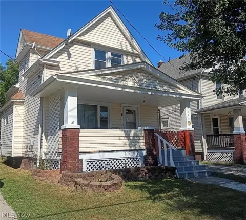 3340 W 91st St, Cleveland, OH 44102