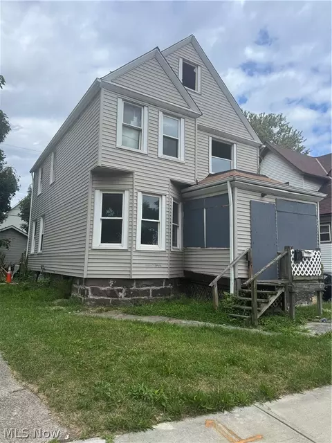 1348 W 87th St, Cleveland, OH 44102