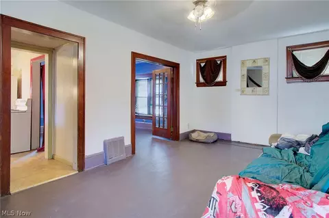 Living - 176 E Ido Ave, Akron, OH 44301 photo 1 of 5