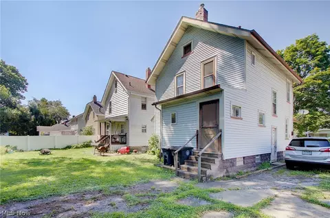 Exterior - 176 E Ido Ave, Akron, OH 44301 photo 6 of 8