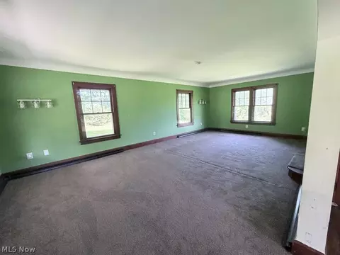 Living - 370 E Under Ridge Rd, Conneaut, OH 44030 photo 1 of 3