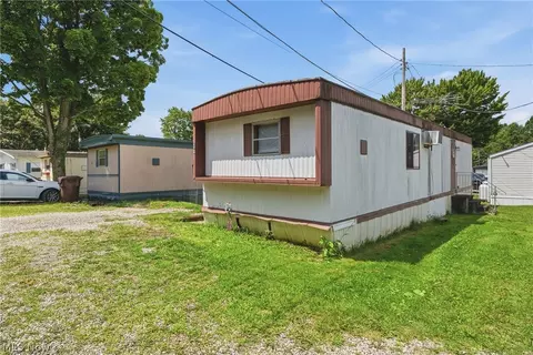 3354 Hilton St NW #30, Massillon, OH 44646