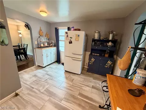 Kitchen - 116 Terrace Dr, Youngstown, OH 44512 photo 3 of 3