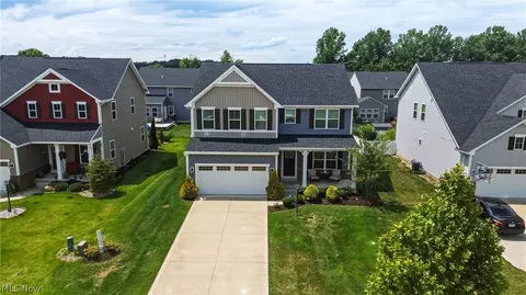 9887 Ethan Cir, Olmsted Twp, OH 44138