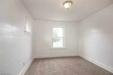 Bedroom - 930 E 250th St, Euclid, OH 44132 photo 7 of 8