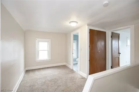 Entry Way - 930 E 250th St, Euclid, OH 44132 photo 7 of 8