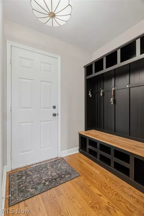 Entry Way - 3465 Cornwall Dr NW, Canton, OH 44708 photo 4 of 5