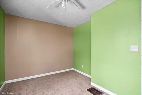 Bedroom - 7723 W River Rd S, Elyria, OH 44035 photo 4 of 8