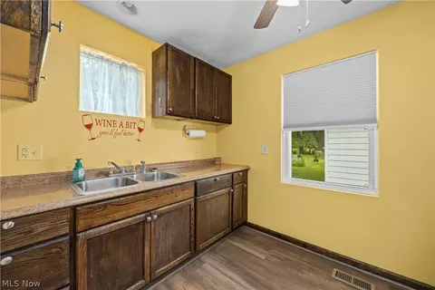 Entry Way - 7723 W River Rd S, Elyria, OH 44035 photo 2 of 5