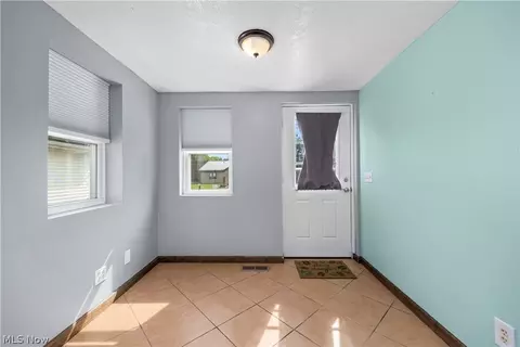 Entry Way - 7723 W River Rd S, Elyria, OH 44035 photo 1 of 5