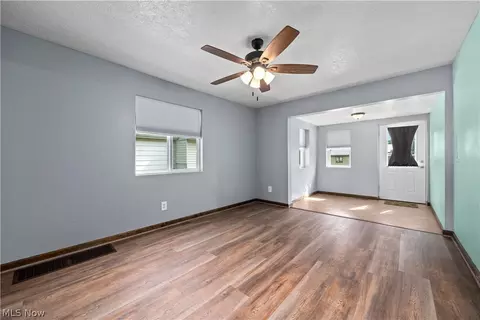 Living - 7723 W River Rd S, Elyria, OH 44035 photo 5 of 6