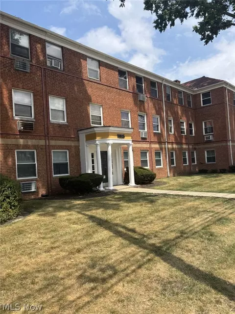 13825 Cedar Rd #306A, South Euclid, OH 44118