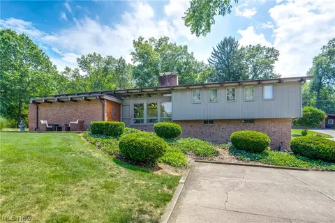 1241 Burd Ave NE, Massillon, OH 44646
