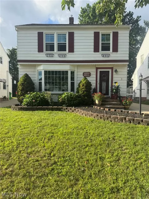 4054 Hinsdale Rd, South Euclid, OH 44121