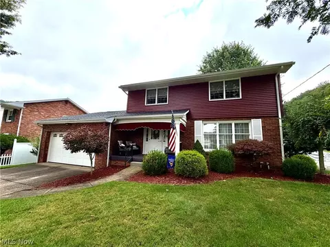 225 Country Club Blvd, Weirton, WV 26062