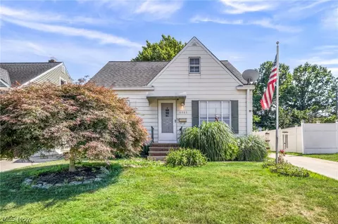 6803 Ridgewood Ave, Parma, OH 44129