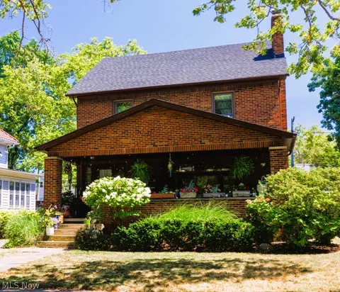 2065 West Blvd, Cleveland, OH 44102