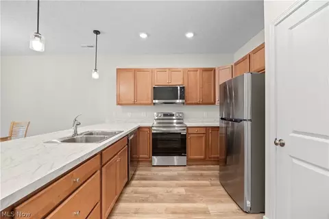 Kitchen - 209 Alexander Dr, Elyria, OH 44035 photo 2 of 2