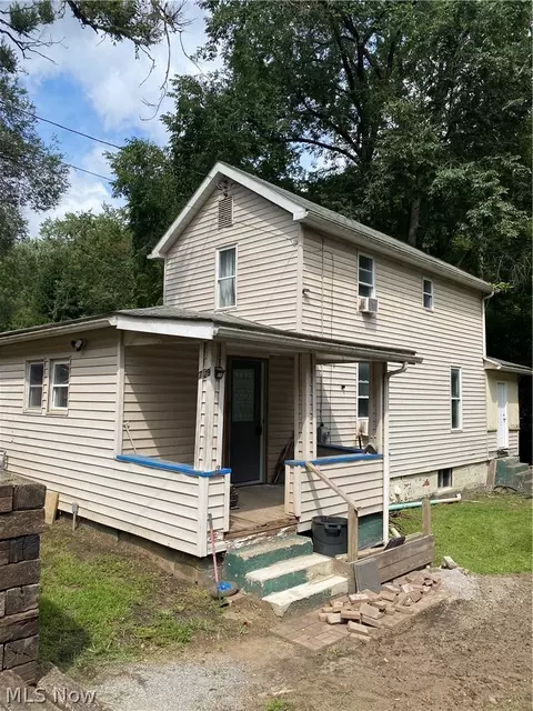 729 Valley Ave, East Liverpool, OH 43920