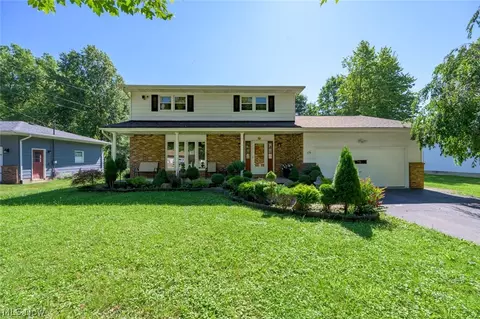 175 Carolyn Ave, Cortland, OH 44410