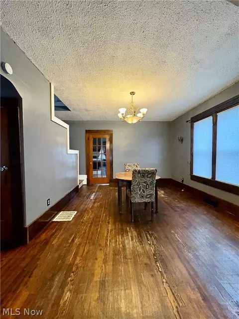 Dining - 14 Main St, Dillonvale, OH 43917 photo 2 of 3