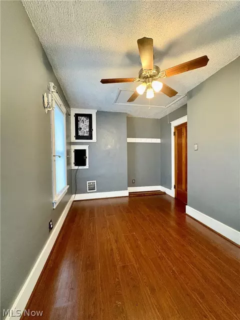Bedroom - 14 Main St, Dillonvale, OH 43917 photo 3 of 3