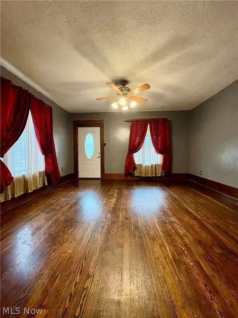 Living - 14 Main St, Dillonvale, OH 43917 photo 1 of 1