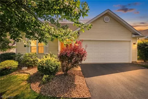 Exterior - 843 Cedar Way, Boardman, OH 44512 photo 2 of 4