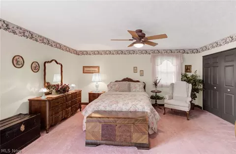 Bedroom - 411 E Mohawk Dr, Malvern, OH 44644 photo 6 of 8