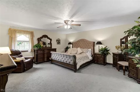 Bedroom - 411 E Mohawk Dr, Malvern, OH 44644 photo 1 of 8
