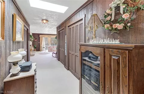 Entry Way - 411 E Mohawk Dr, Malvern, OH 44644 photo 1 of 2