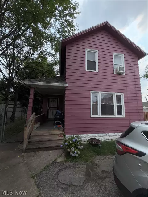 7426 Spafford Rd, Cleveland, OH 44105