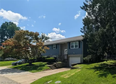 804 30th St, Parkersburg, WV 26104