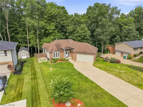 7361 Stonehill Ave NW, Canal Fulton, OH 44614
