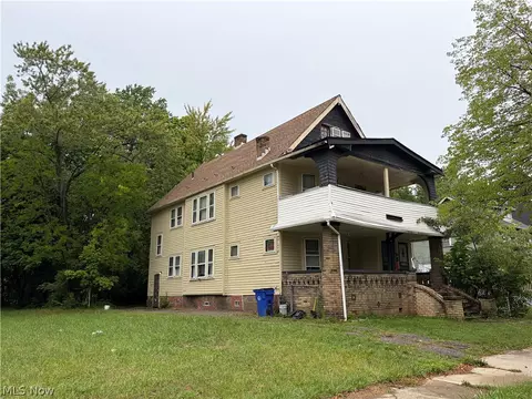 3332 E 145th St, Cleveland, OH 44120