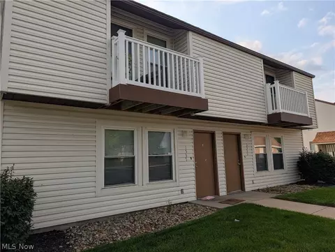 1537 Whitehall Blvd, Kent, OH 44240