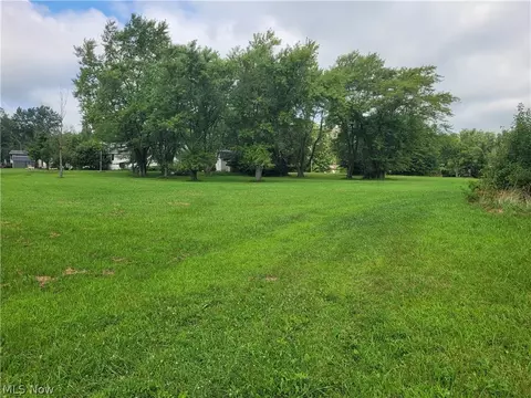 1175 Trilium Ct, West Salem, OH 44287