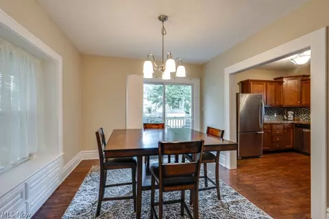 Dining - 77 Devonshire Dr, Akron, OH 44312 photo 3 of 4