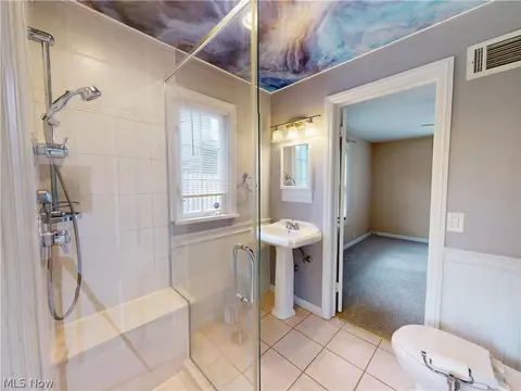 Bath - 34 E 211th St, Euclid, OH 44123 photo 1 of 4