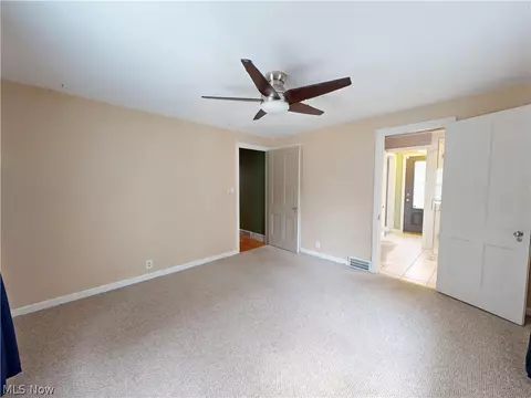 Bedroom - 34 E 211th St, Euclid, OH 44123 photo 2 of 8