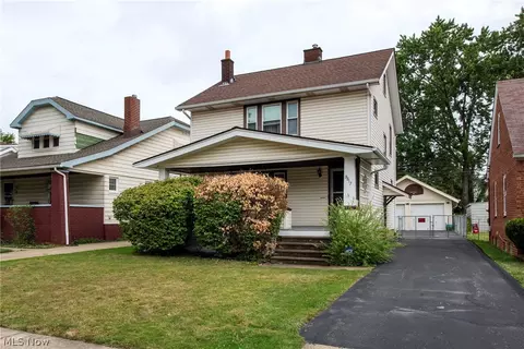 9817 Robinson Ave, Garfield Heights, OH 44125