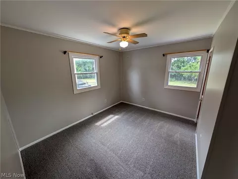 Bedroom - 322 Pasadena Ave, Elyria, OH 44035 photo 1 of 6