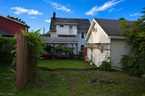 Exterior - 368 Sexton St, Struthers, OH 44471 photo 3 of 3