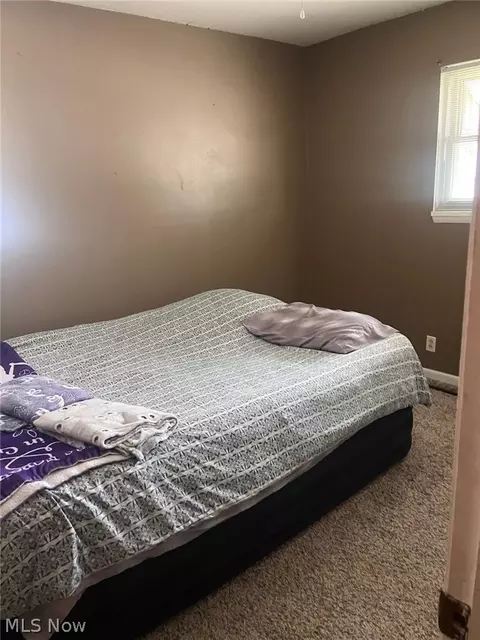 Bedroom - 1000 Beacon St, Springfield, OH 45505 photo 1 of 4