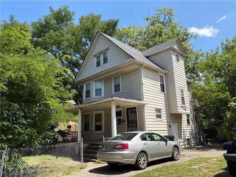557 E 117th St, Cleveland, OH 44108