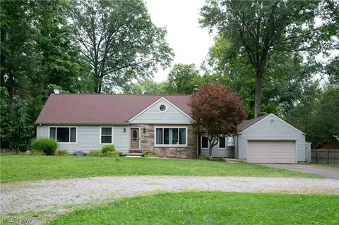 5625 Tippecanoe Rd, Canfield, OH 44406
